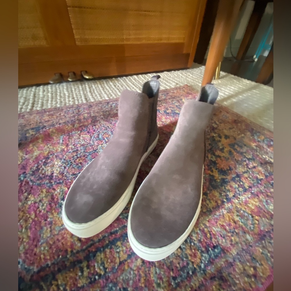 UGG Mauna Suede Chelsea Shoe